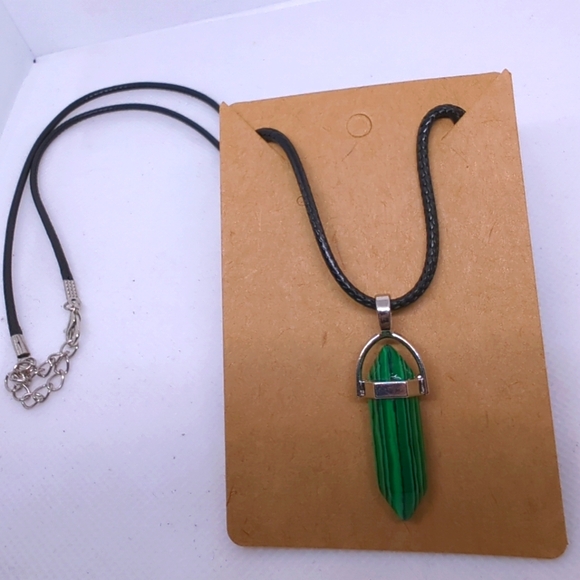 Malachite Healing Crystal Point Necklace Silver tone Leather Necklace 22" Cord - Picture 7 of 7